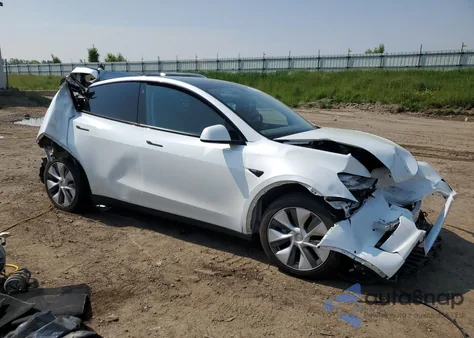 2022 Tesla Model Y z USA, uszkodzony, nr VIN 7SAYGDEE9NF331973